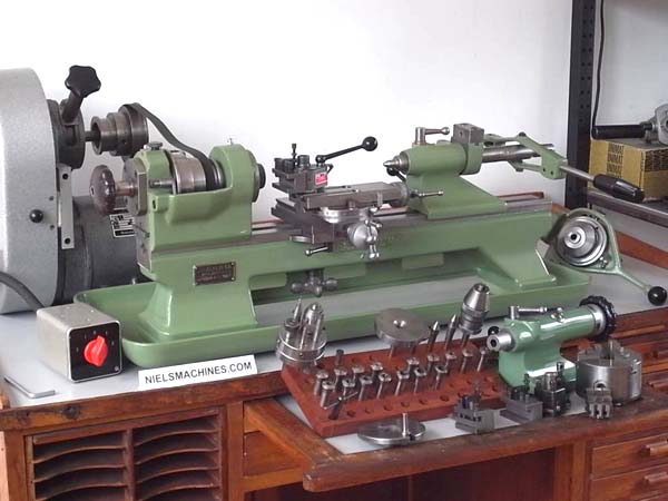 Фото прецизійного часового токарного верстата Schaublin-70